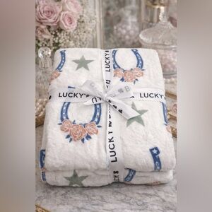 ✨ Lucky Brand Western Horseshoe Fleece Throw Blanket ✨